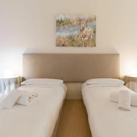 Elegante E Moderna Residenza Nel Cuore Di - Domus Apartment Verona