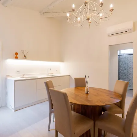 Apartment Elegante E Moderna Residenza Nel Cuore Di - Domus