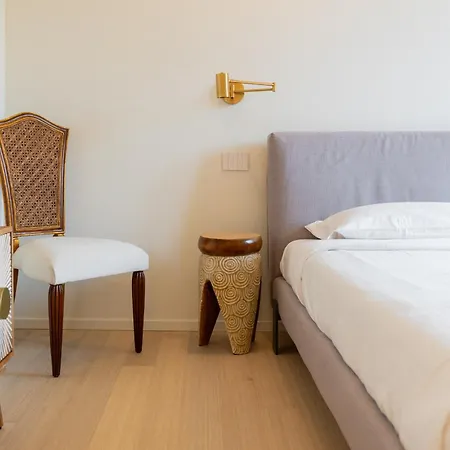 Elegante E Moderna Residenza Nel Cuore Di - Domus Apartment