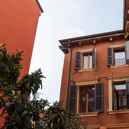 Elegante E Moderna Residenza Nel Cuore Di - Domus Apartmán Verona
